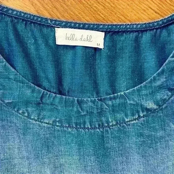 Bella Dahl Chambray/Denim Long Sleeve Crew Neck Blouse Size Medium EUC - Picture 2 of 5